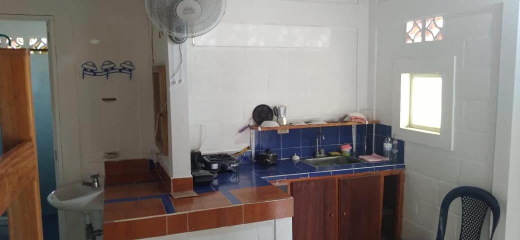 Habitacion Triple Con Cocina Y Bano Privado Некокли Экстерьер фото