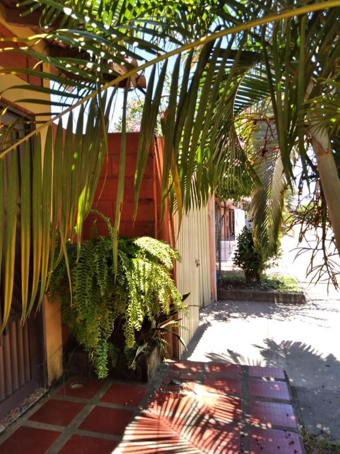 Habitacion Triple Con Cocina Y Bano Privado Некокли Экстерьер фото